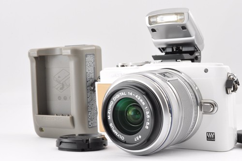 Near mint olympus pen lite - mint],